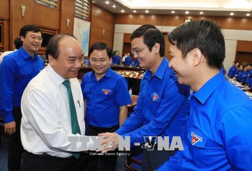 PM Nguyen Xuan Phuc melakukan temu kerja dengan Liga Pemuda Komunis Ho Chi Minh - ảnh 1