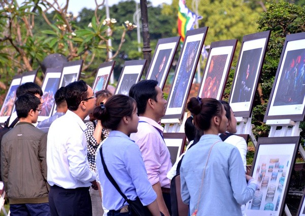 Pembukaan Pameran Seni Rupa “Mengkonektivitaskan Situs Peninggalan Sejarah Hai Van Quan” - ảnh 1