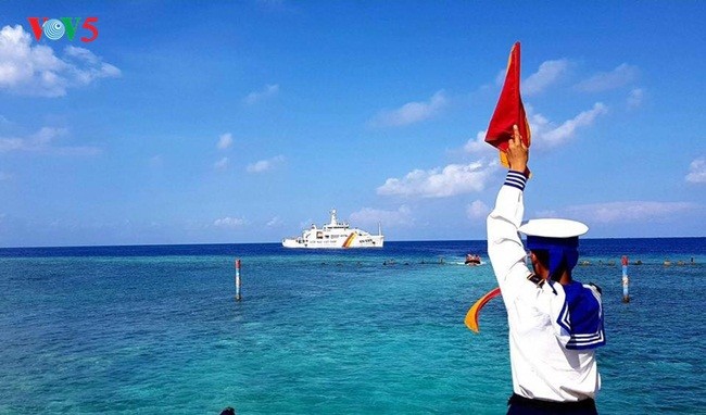 Kaum pemuda pembidas dengan pulau Len Dao- mutiara di Laut Timur - ảnh 2