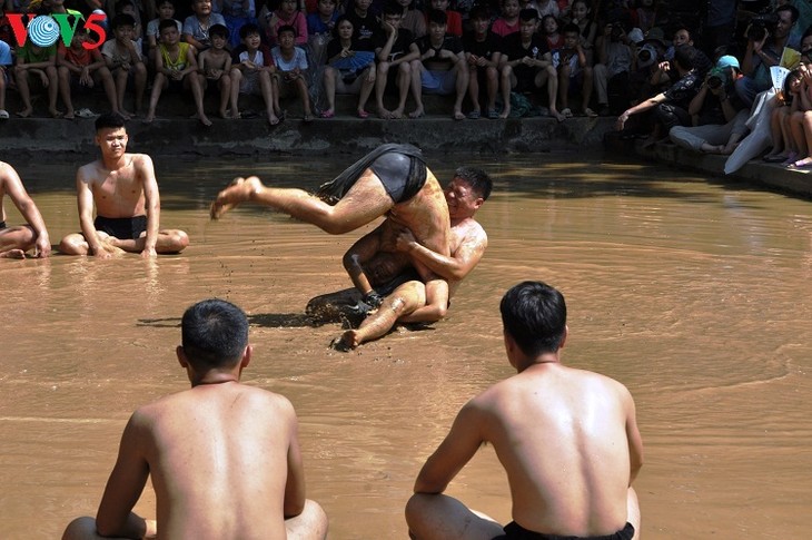 Unik pesta gulat desa Van - ảnh 9