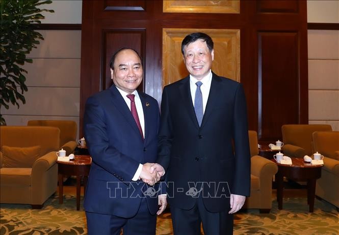 PM Vietnam, Nguyen Xuan Phuc menerima Wali Kota Shanghai - ảnh 1