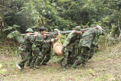 Memuliakan orang-orang  yang mengatasi akibat  perang dan lingkungan - ảnh 1