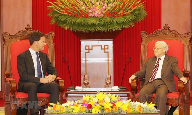 Sekjen, Presiden Vietnam, Nguyen Phu  Trong menerima PM Kerajaan Belanda, Mark Rutte - ảnh 1