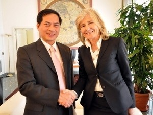 EU, Italy seek to increase economic cooperation with Vietnam - ảnh 1