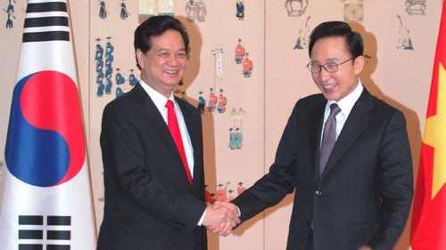 Prime Minister cultivates Vietnam – RoK partnership - ảnh 2