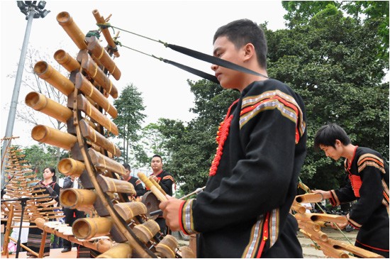 Hue festival's percussion performance  - ảnh 18