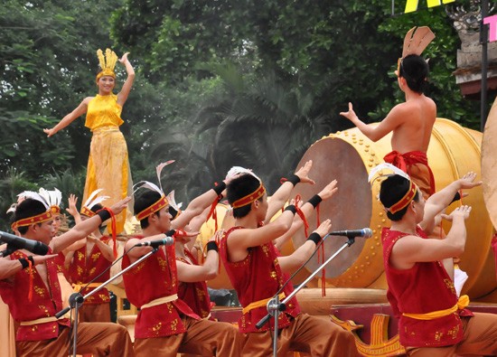 Hue festival's percussion performance  - ảnh 8