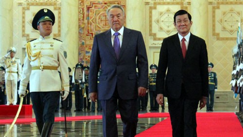 Vietnam, Kazakhstan issue joint statement  - ảnh 1