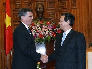 PM receives Australian Ambassador  - ảnh 1