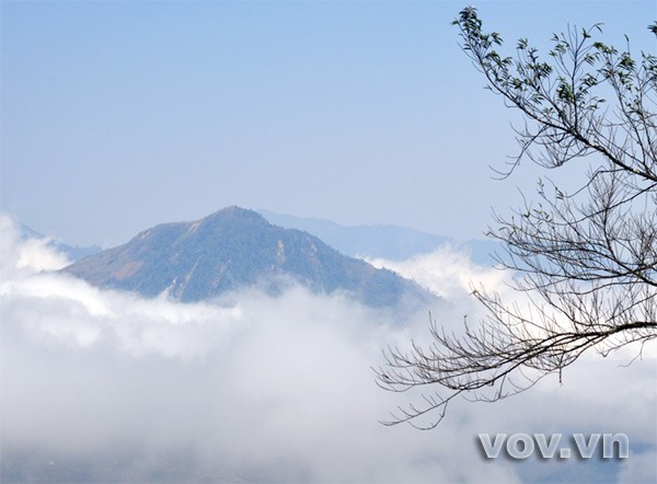 Famous mountain range in Lao Cai  - ảnh 4