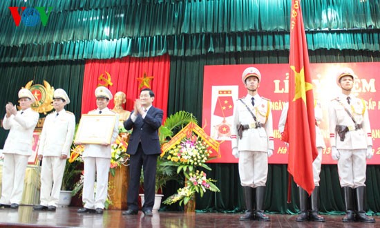 President Truong Tan Sang visits People’s Security College 1 - ảnh 2