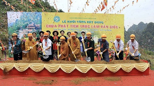 Truc Lam Ban Gioc pagoda built in Cao Bang - ảnh 1