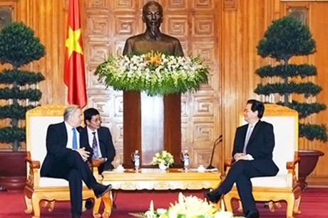 Prime Minister receives Berlin Mayor, Australia’s Northern Territory Chief Minister - ảnh 1