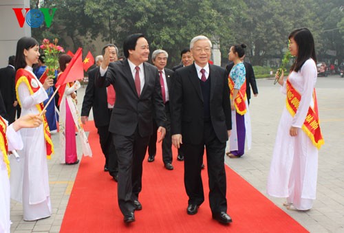 Party leader attends 20th anniversary of Vietnam National University  - ảnh 1