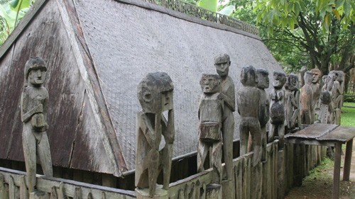 Ede sculpture  - ảnh 1