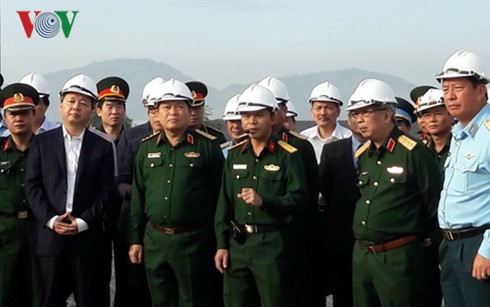 Inspecting environmental remediation of dioxin contamination at Da Nang airport - ảnh 1