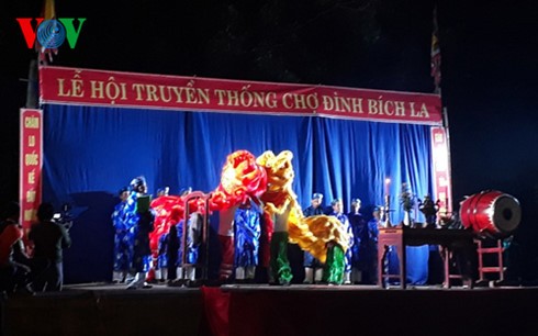 A midnight Tet market   - ảnh 2