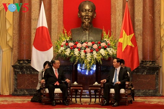 President receives Japan’s House of Representatives Speaker - ảnh 1