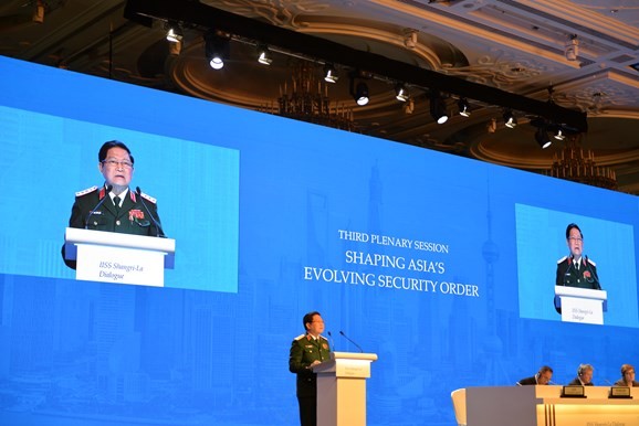 Shangri-La Dialogue: Vietnam affirms self-reliance, cooperation, obedience to international law  - ảnh 1