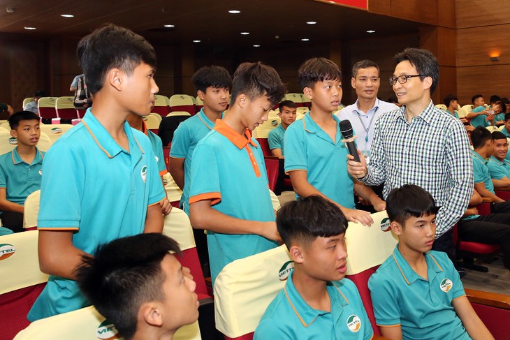 Deputy Prime Minister visits Viettel Sports Center - ảnh 1