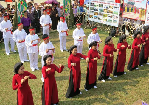 Xoan singing enlivens Hung Kings Festival 2019  - ảnh 1