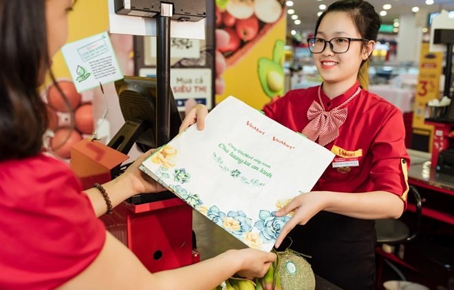 Retail chain applies measures to go green - ảnh 1