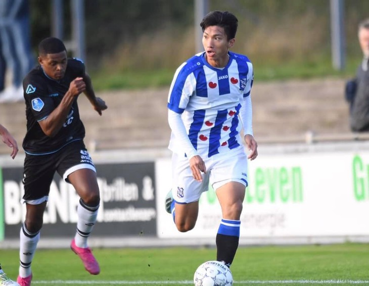 Heerenveen coach: ‘I ‘ve found Van Hau’s potential’ - ảnh 1