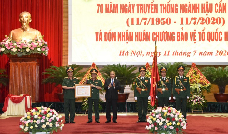 Prime Minister applauds Military Logistics’ achievements  - ảnh 1