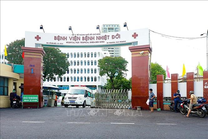 Aid pours into Ho Chi Minh City Hospital for Tropical Diseases  - ảnh 1