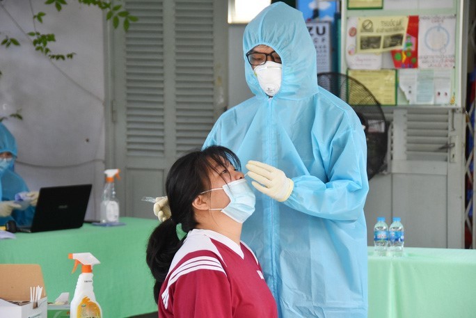 Vietnam’s COVID-19 tally tops 30,000 early Monday  - ảnh 1