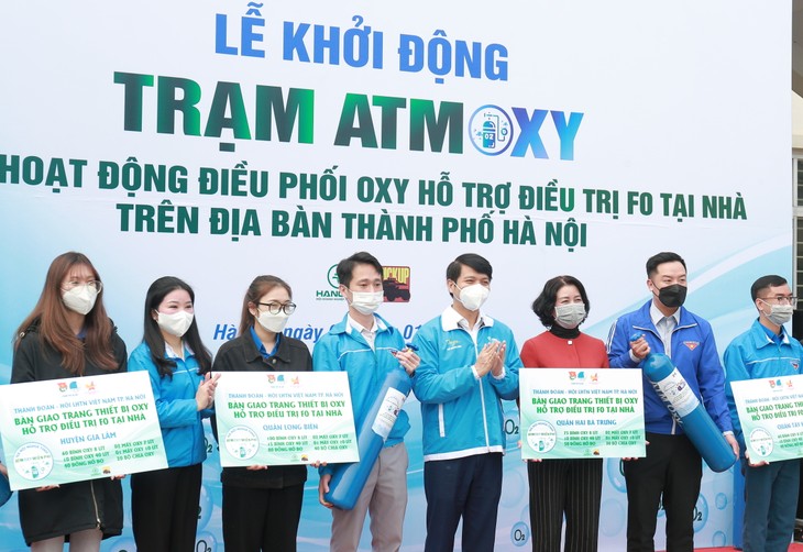 Free oxygen program in place for Hanoi's COVID-19 patients  - ảnh 1