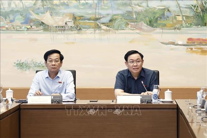 NA deputies say Government fulfills tasks at highest level  - ảnh 1