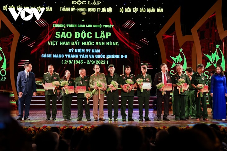 Hanoi art program glorifies the nation’s eternal values as National Day nears - ảnh 1