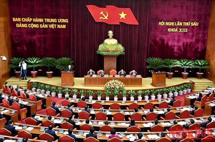 Party Central Committee’s 6th Conference enters third day  - ảnh 1