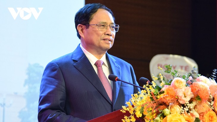 PM joins 120th anniversary celebration of Hanoi Medical University - ảnh 2