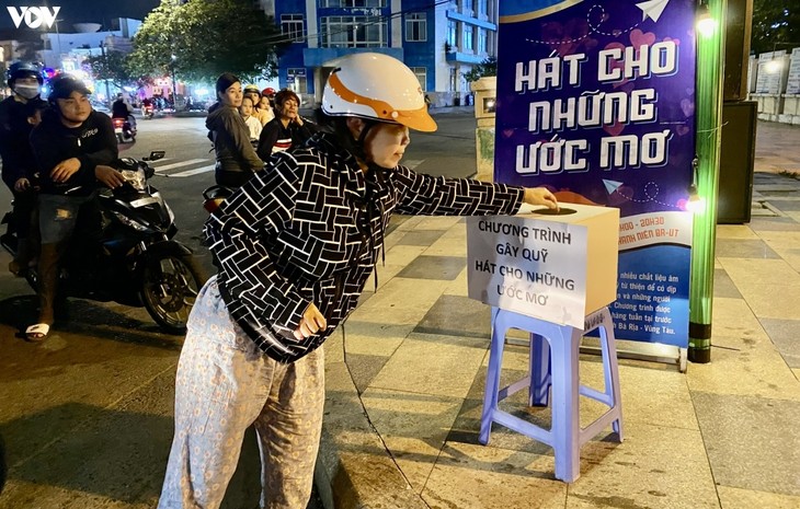 Street music enlivens evenings in Ba Ria-Vung Tau - ảnh 3