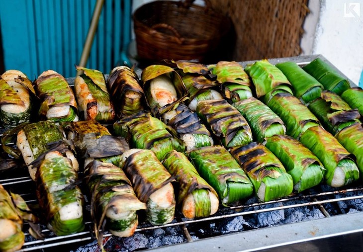 Grilled banana, a dessert favorite in Vietnam - ảnh 1