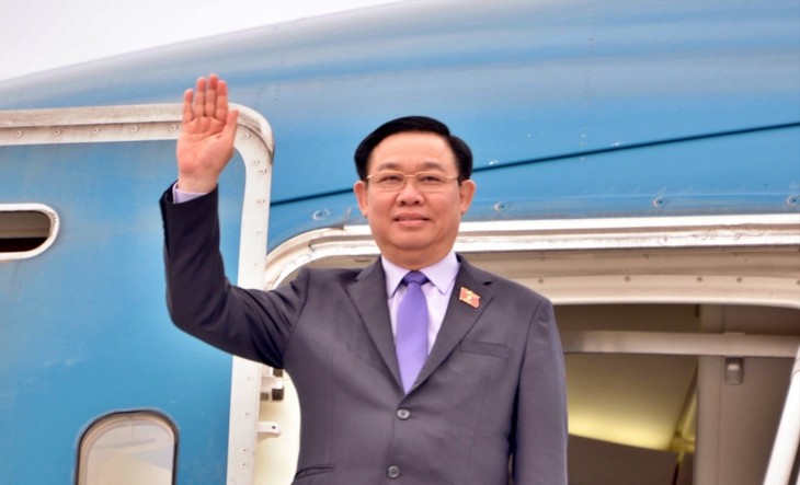 NA Chairman Vuong Dinh Hue begins official visit to Argentina - ảnh 1