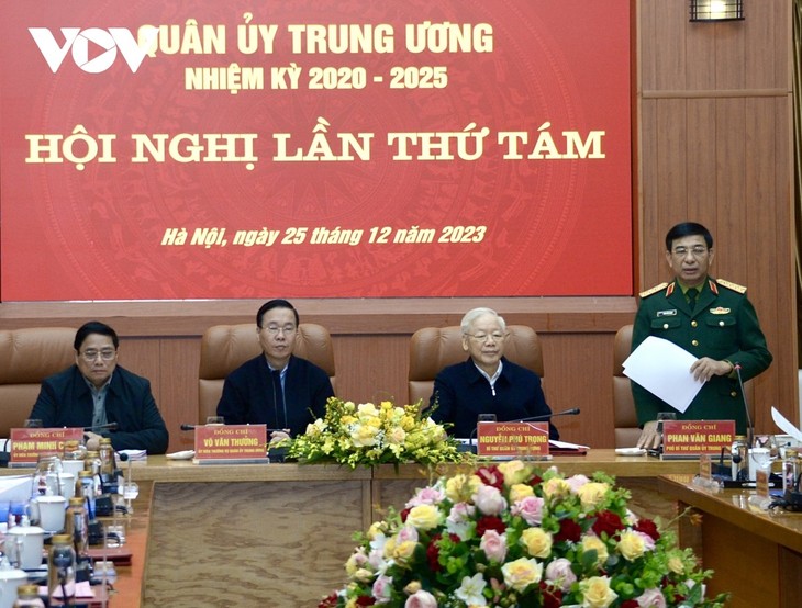 Party leader chairs Central Military Commission’s 8th session  - ảnh 2