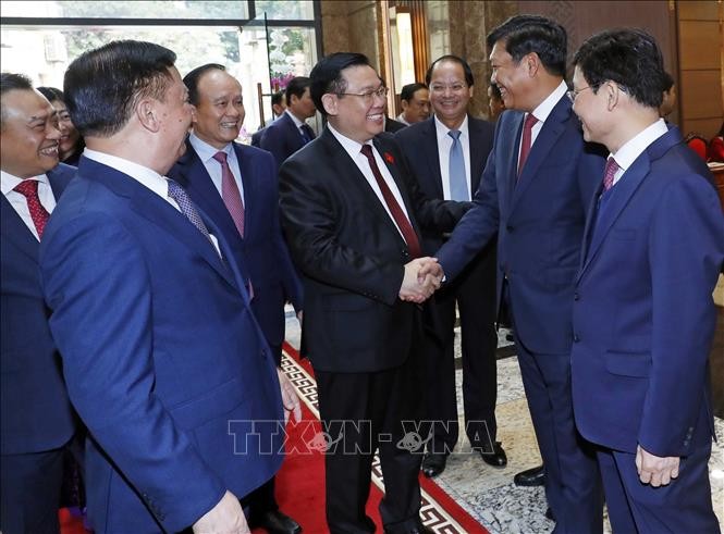 Top legislator pays Tet visit to Hanoi  - ảnh 1