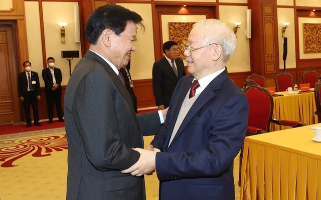 Vietnam, Laos deepen great friendship and special solidarity  - ảnh 1