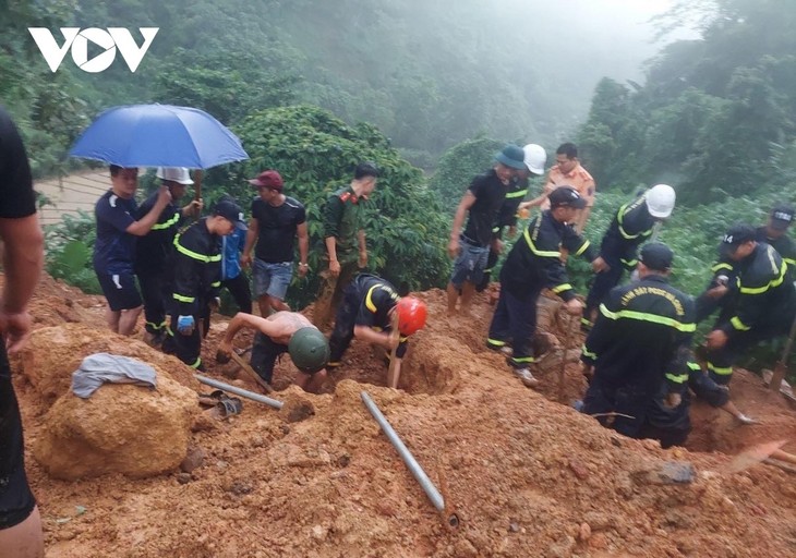 Ha Giang landslide: 11 killed, search intensified  - ảnh 1