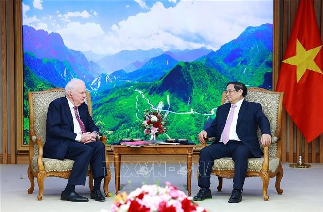 PM receives former director of Vietnam Program at Harvard University  - ảnh 1