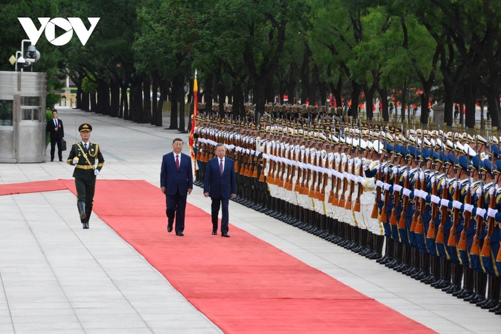 Xi Jinping hosts red-carpet welcome ceremony for To Lam in Beijing  - ảnh 2