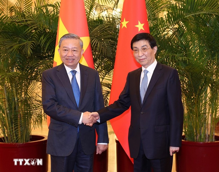 General Secretary and President To Lam meets China’s top political advisor  - ảnh 1