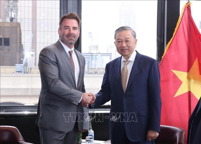 Top leader meets with representatives of tech companies, investment funds - ảnh 1