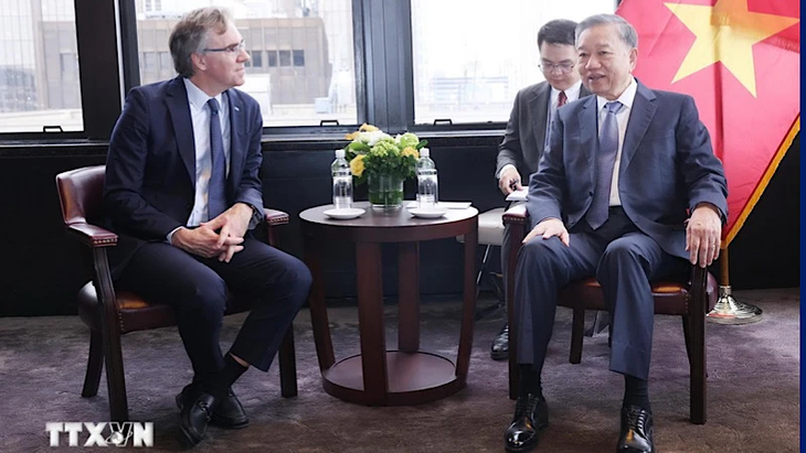 Top leader meets representatives of US energy, tech giants - ảnh 1