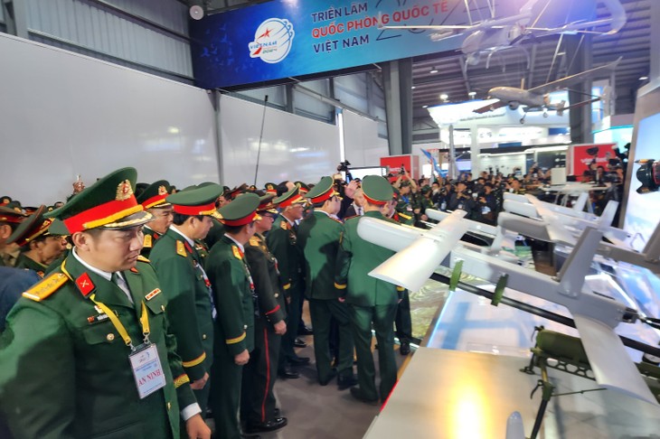 Major defense industry corporations compete for market share in Vietnam - ảnh 1