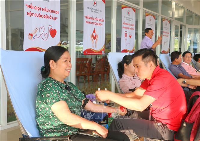 2025 Red Spring Festival to receive 8,000 units of blood - ảnh 1