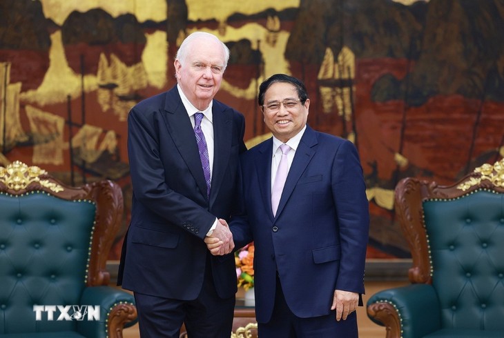 PM meets with American professor Thomas Vallely - ảnh 1